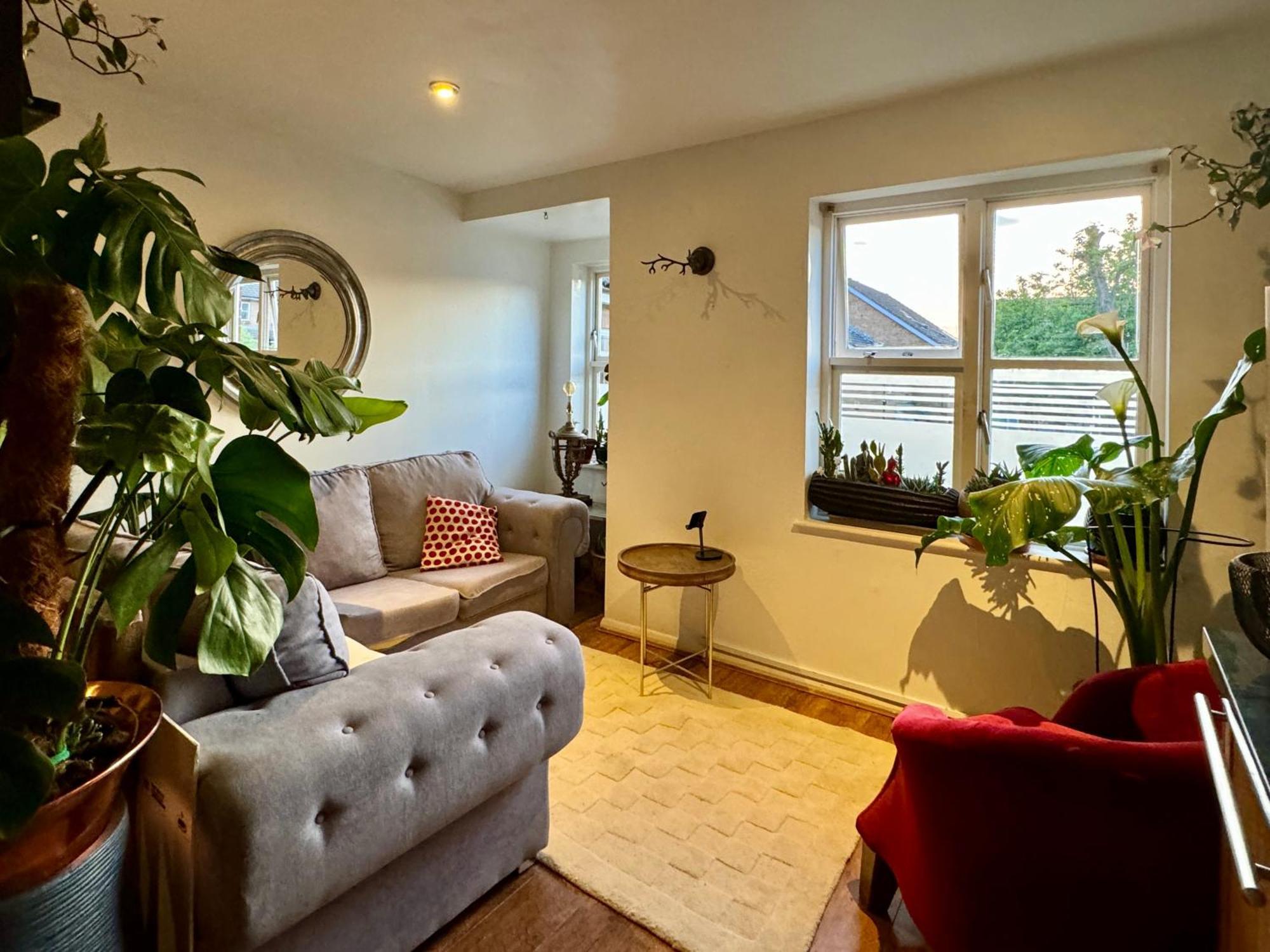 Private Room In A Stylish Flat London Exterior foto